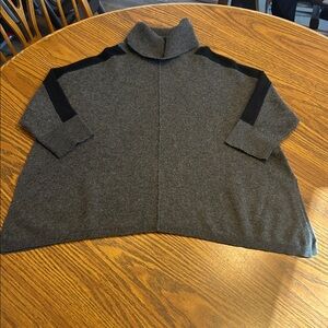 InCashmere 3/4 Sleeve Mock Turtleneck Sweater Oversize Fit